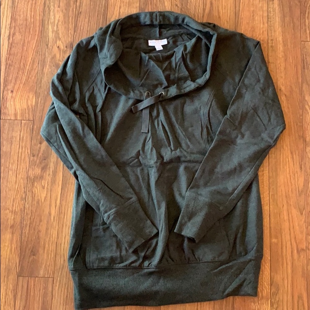 LizLange Maternity grey hoodie